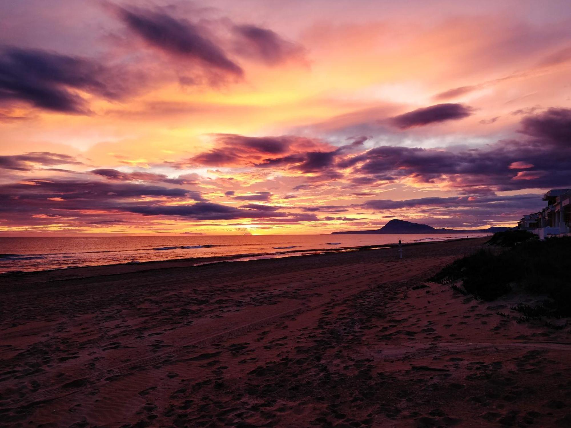 Hello Piles Beach Sofia Luaran gambar